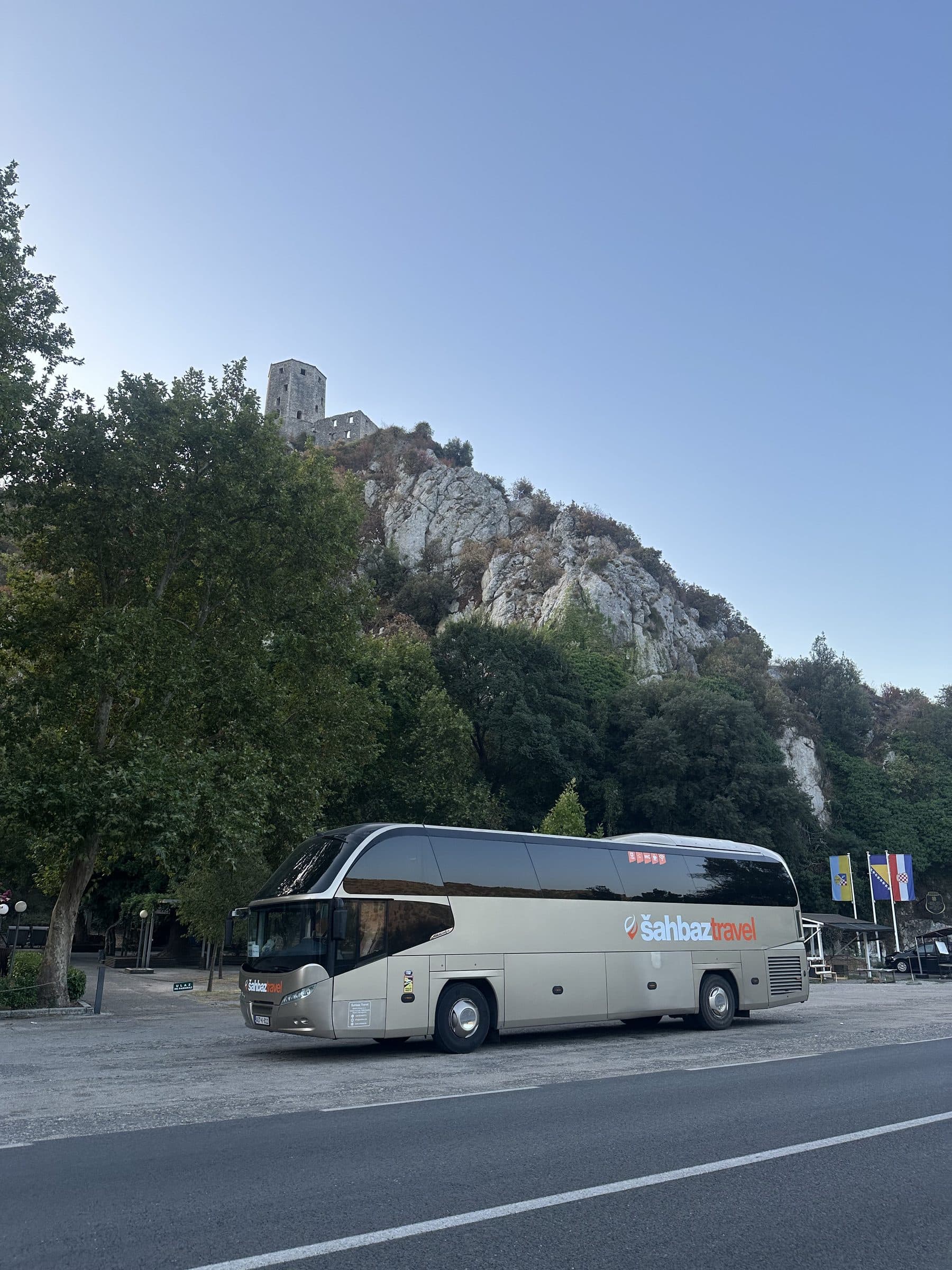 Autobus Šahbaz Travel — Počitelj, Bosna i Hercegovina